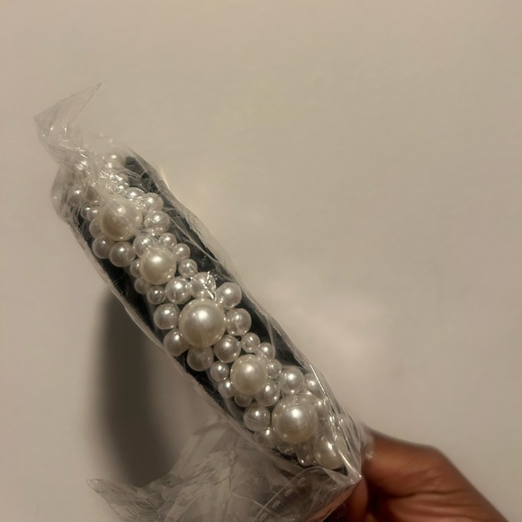 Beaded Head Band - Picture 1 of 3